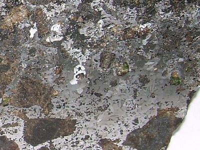 Chromian-diopside crystals in Udei Station
