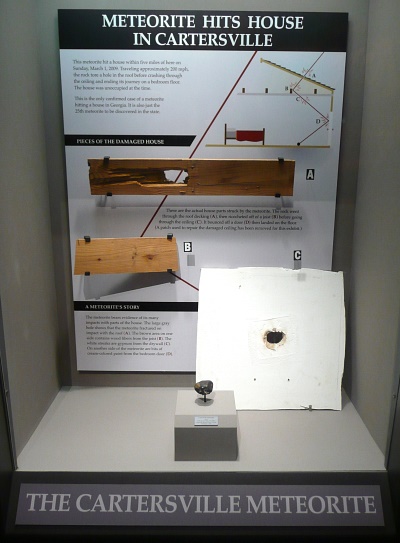 The Cartersville meteorite on display at Tellus Museum